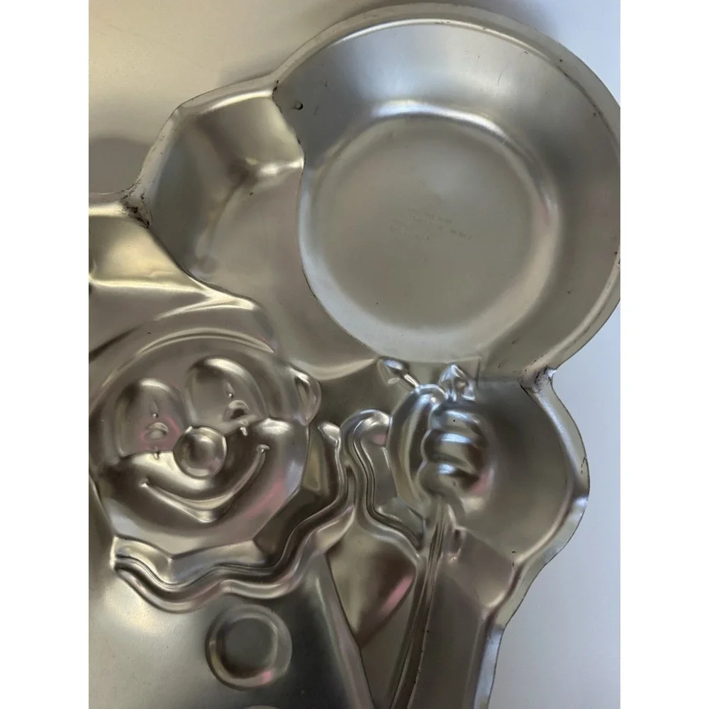 Vintage 1981 Wilton Circus Clown with Balloon Birthday Cake Pan 1981 #502-3193